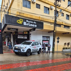 Atividade Delegada reforça a segurança no centro de Prudente em horário especial do comércio